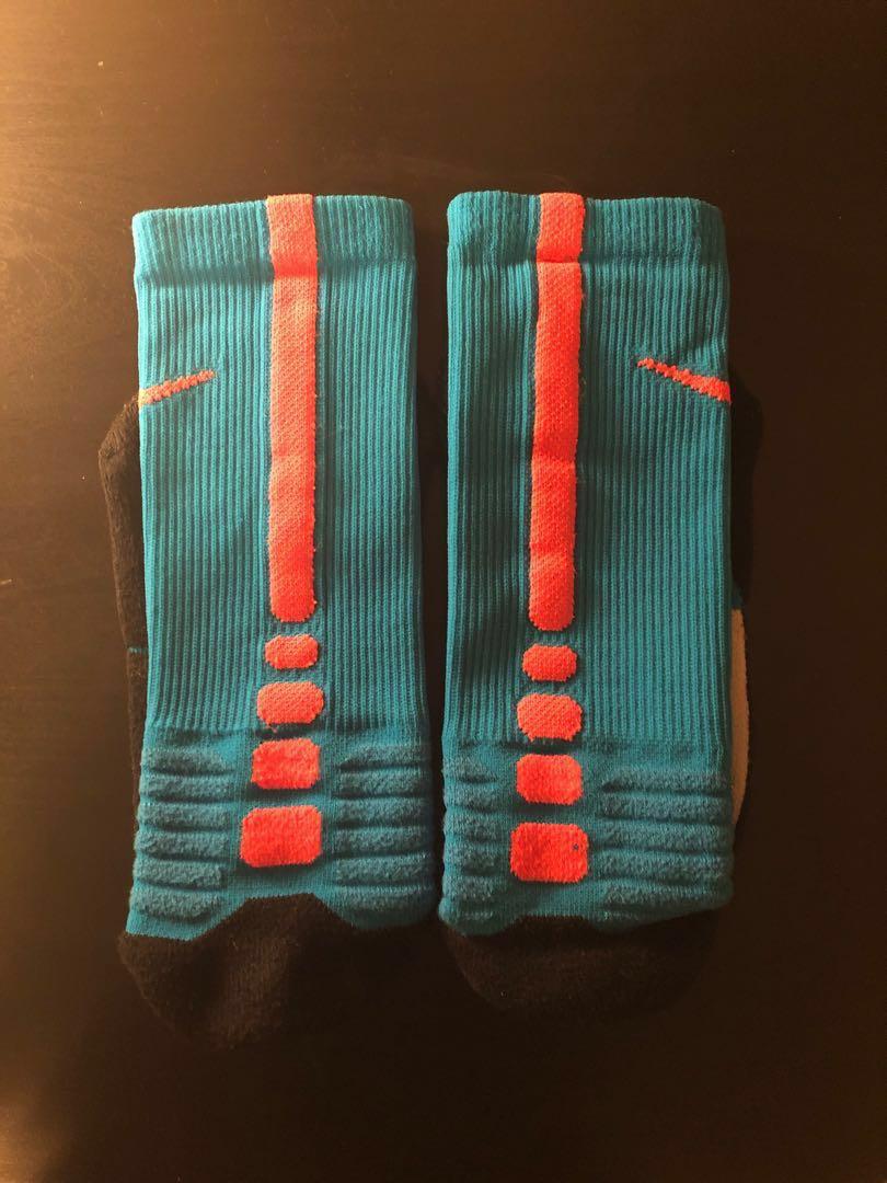 NIKE ELITE BASKETBALL SOCKS, Men's Fashion, Activewear on Carousell