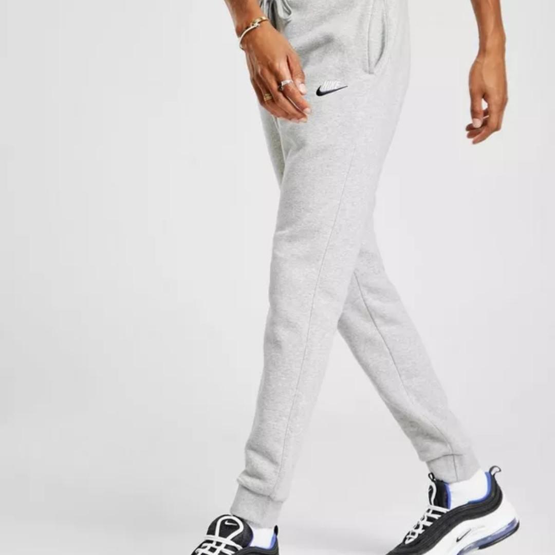 nike foundation cuffed fleece joggers