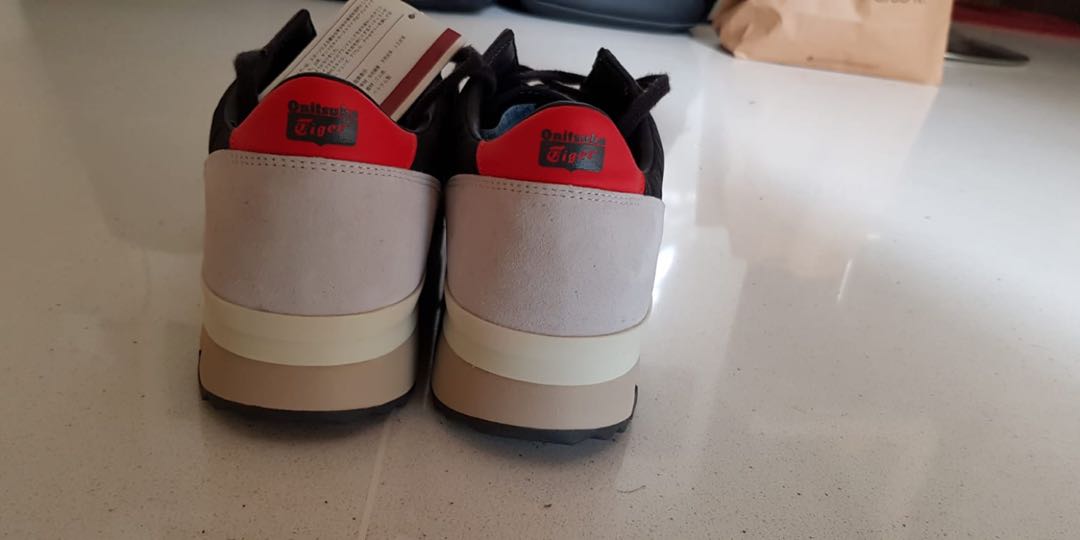 how to clean onitsuka tiger suede