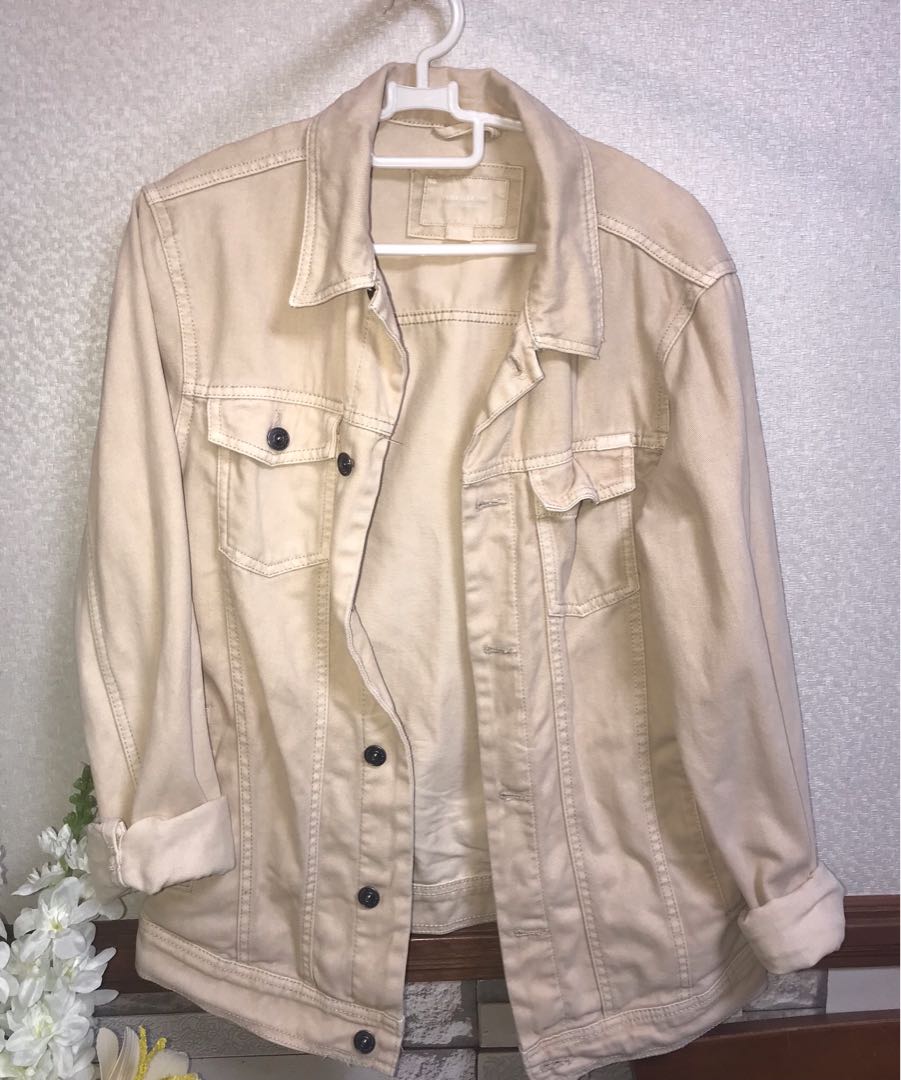oversized beige denim jacket