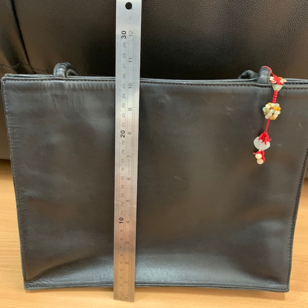 Plain Black Leather Tote Shoulder Bag (No Brand), Women's Fashion, Bags