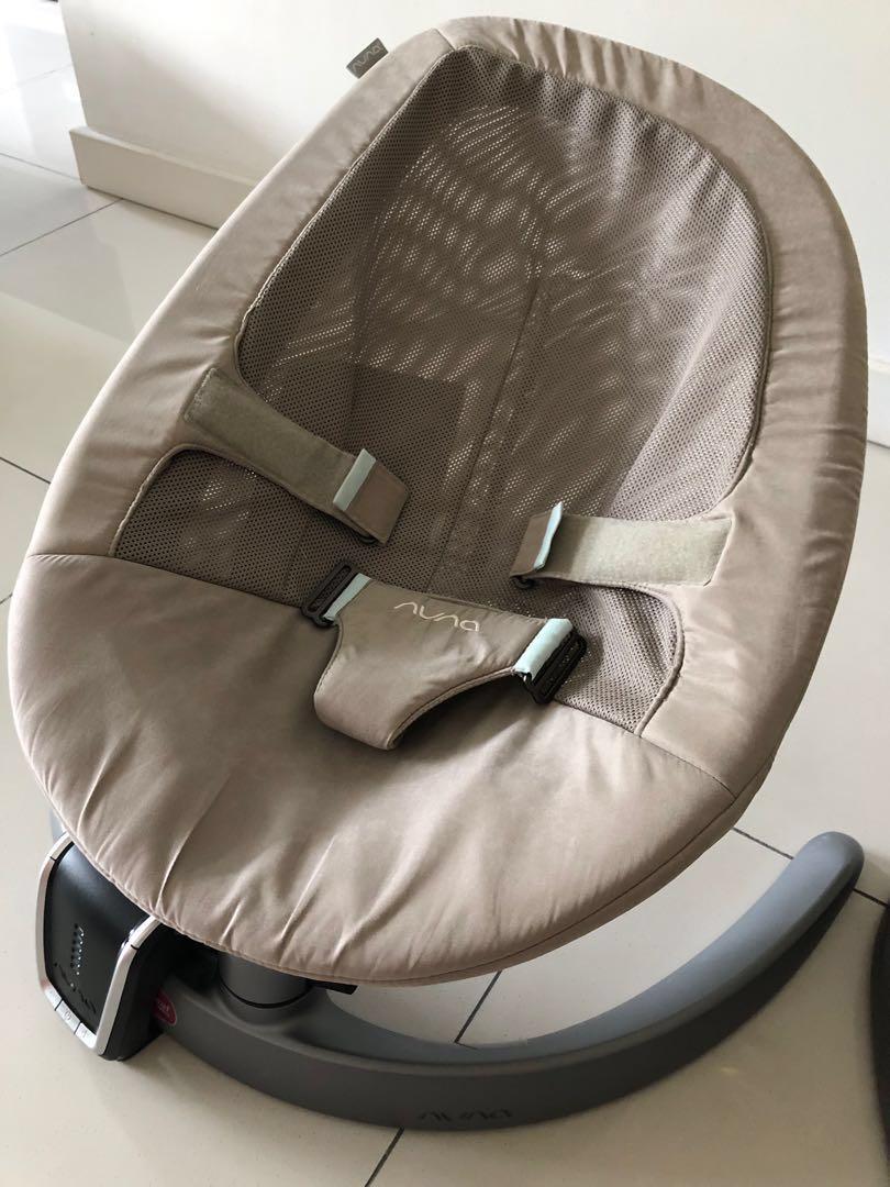 Nuna leaf deals curv almond