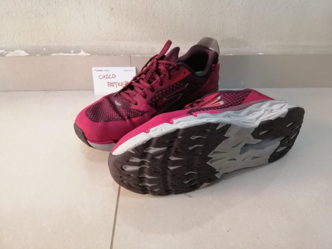 Skechers GO RUN ULTRA R2 Men s Fashion Footwear Sneakers on