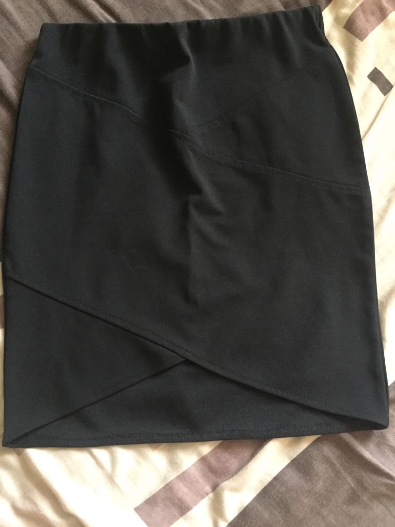 Skirt, Women's Fashion, Bottoms, Skirts on Carousell