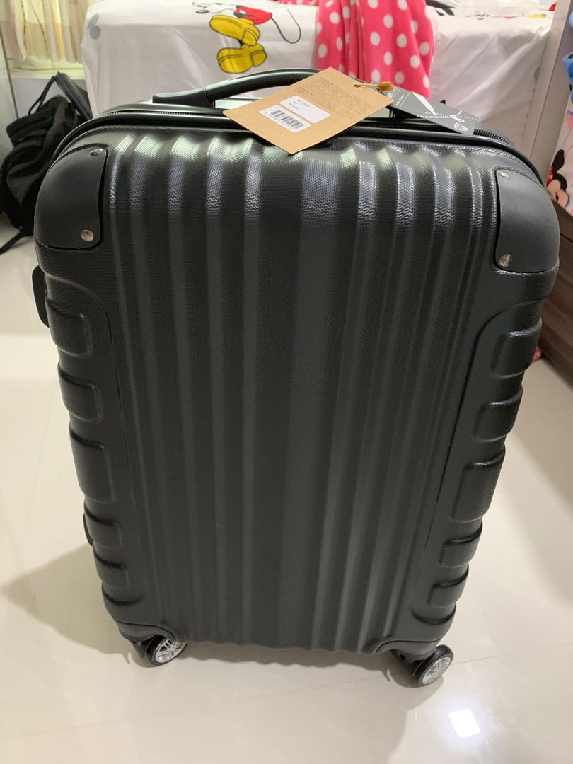 Slazenger luggage store 20 inch