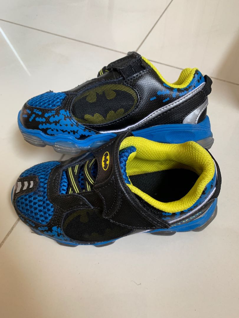 stride rite batman shoes