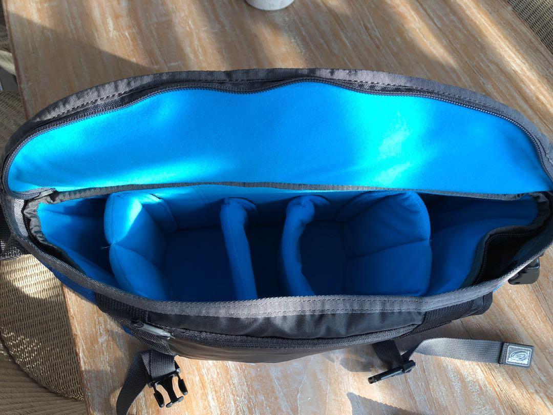 Timbuk2 messenger bag w/ Snoop camera insert, Photography, Photography
