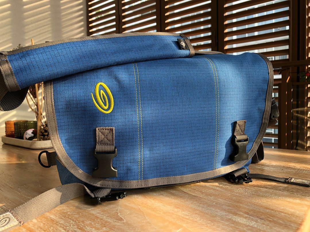 Timbuk2 messenger bag w/ Snoop camera insert, Photography, Photography