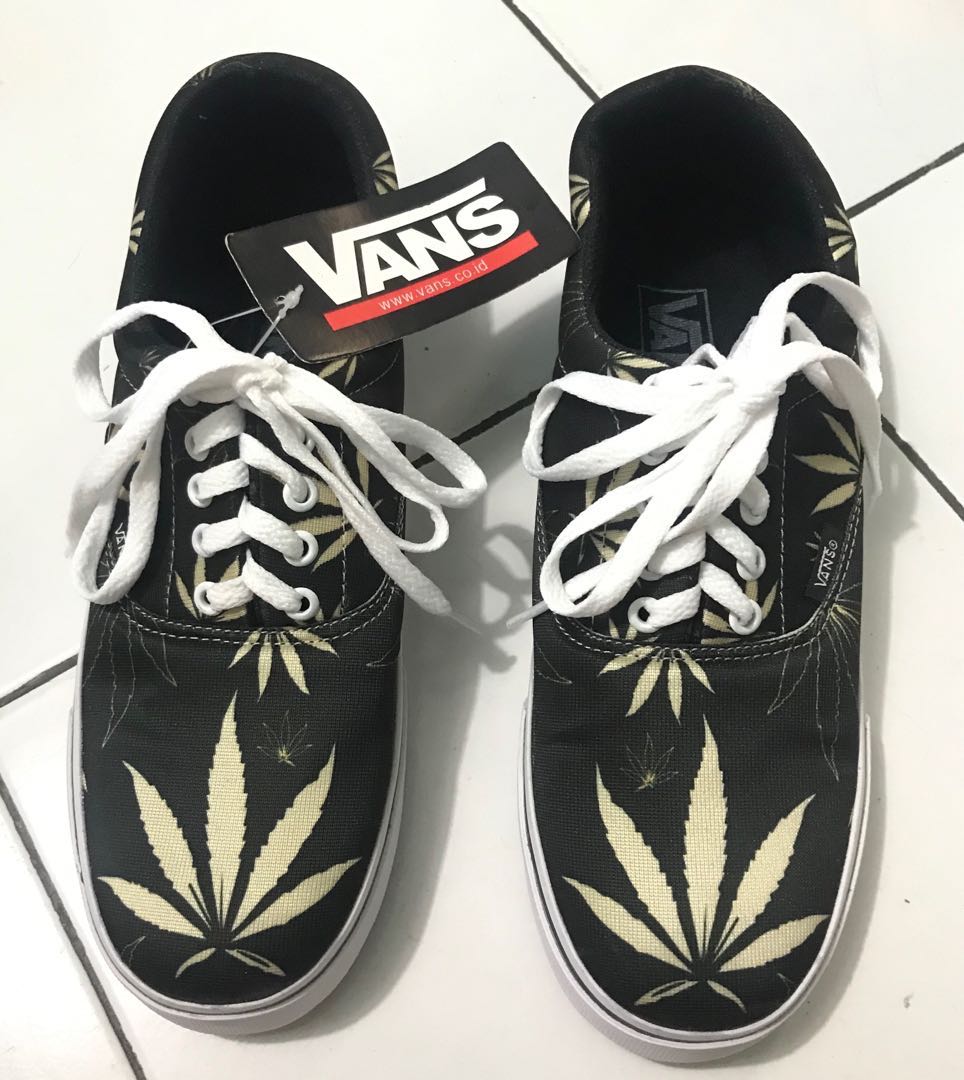 vans size 42