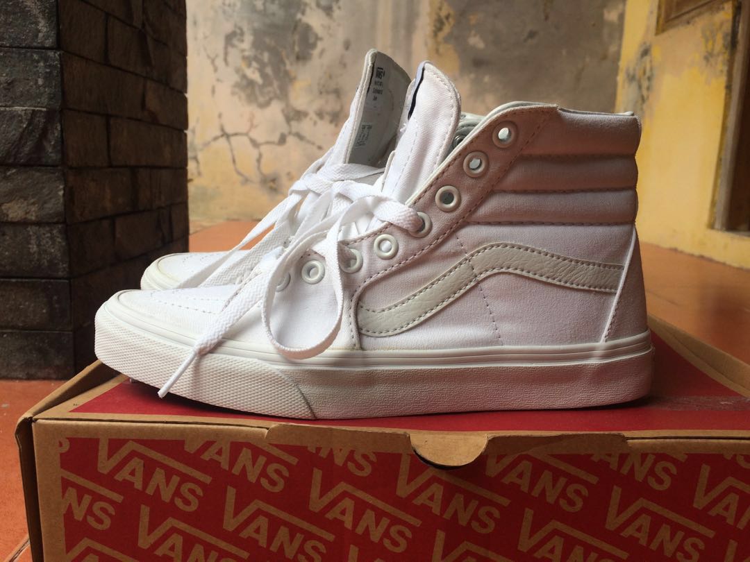 Vans second original store