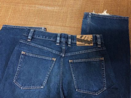 （分類：）位於 。 由 852721 提交（商品編號 230325309，圖片 1）。簡介： 。