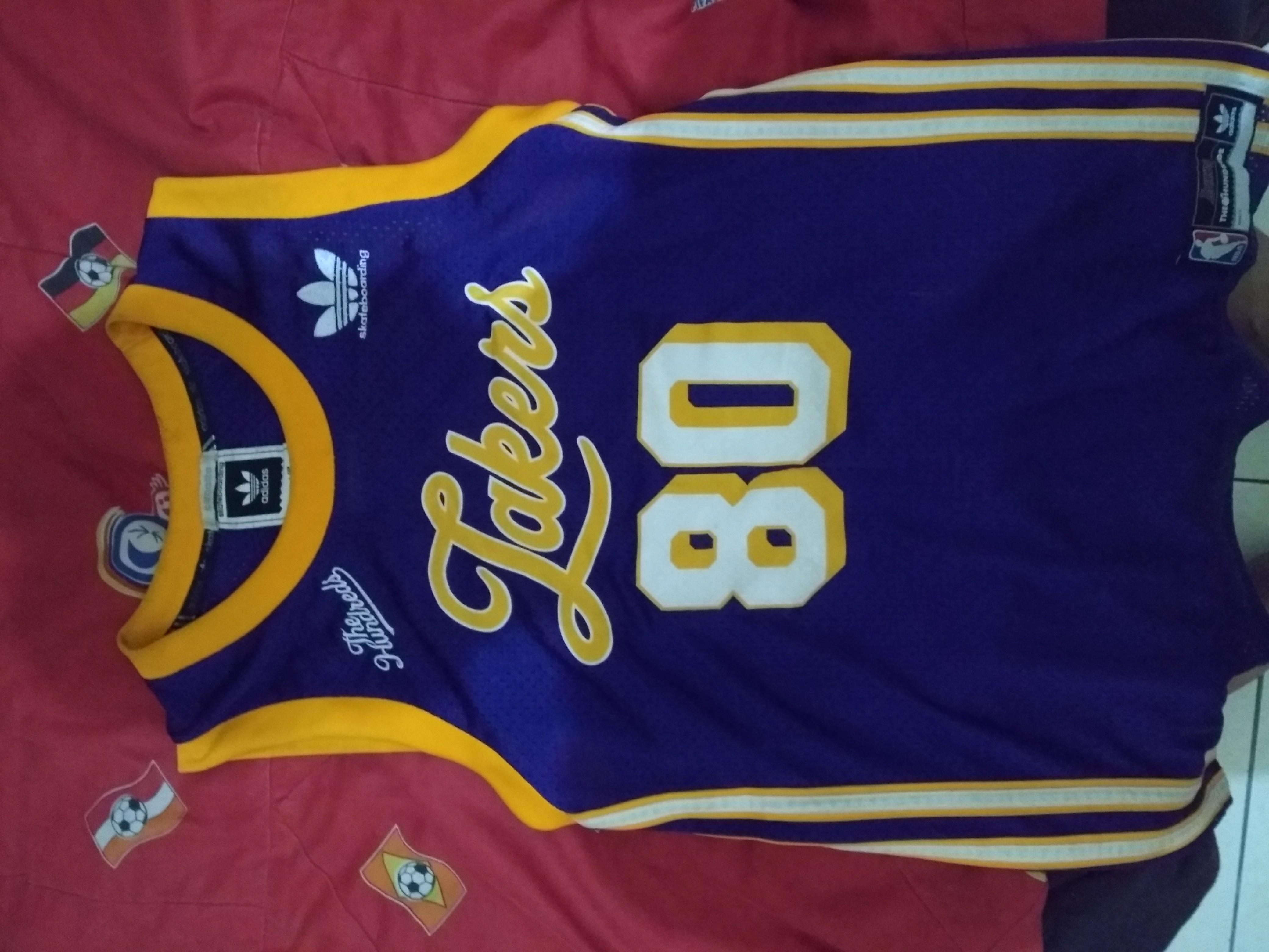 lakers hundreds jersey