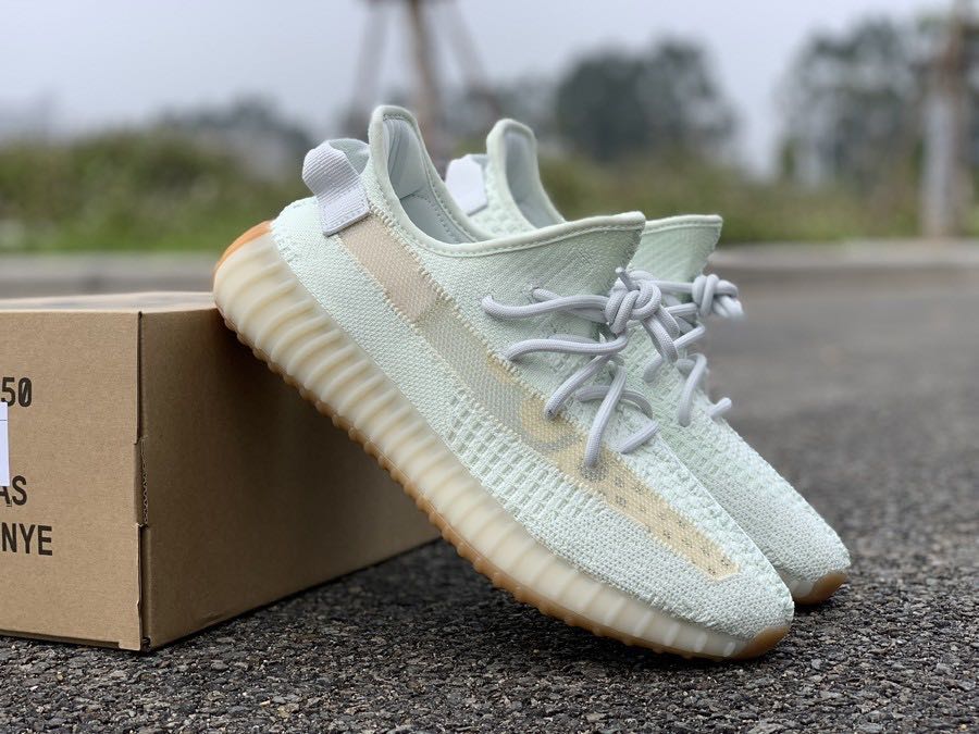 Adidas YEEZY Boost 350 V2 HYPERSPACE