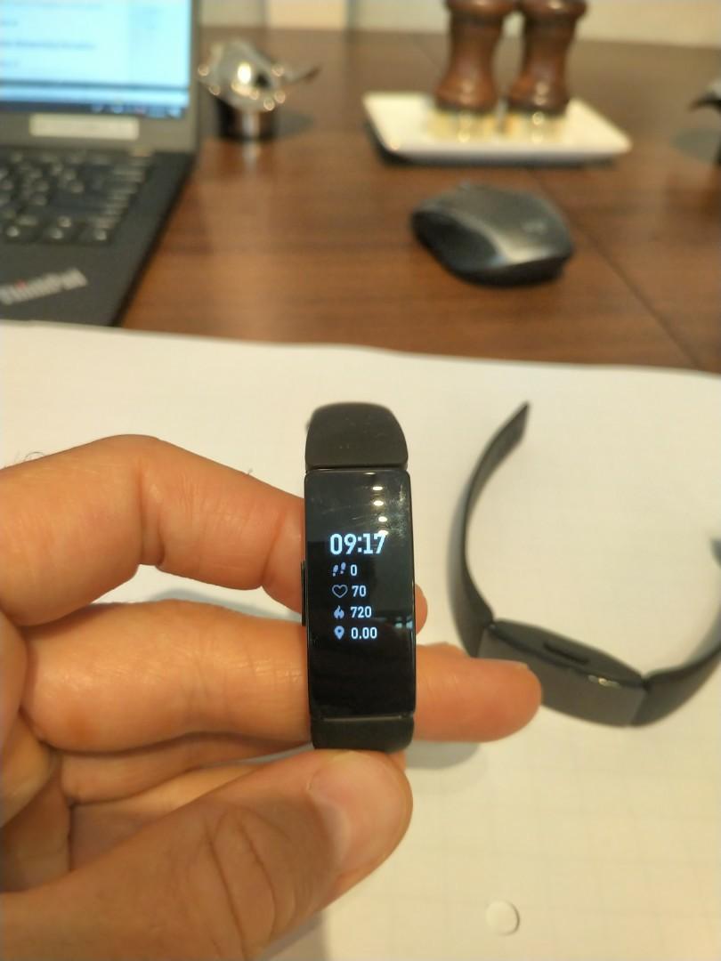 Fitbit Inspire Hr Used For 1 Week 手提電話 智能穿戴裝置及智能手錶 Carousell