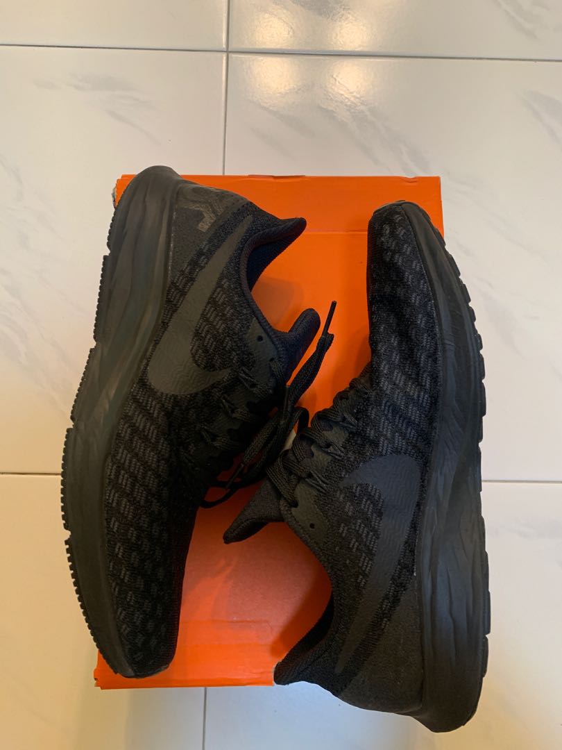 pegasus triple black