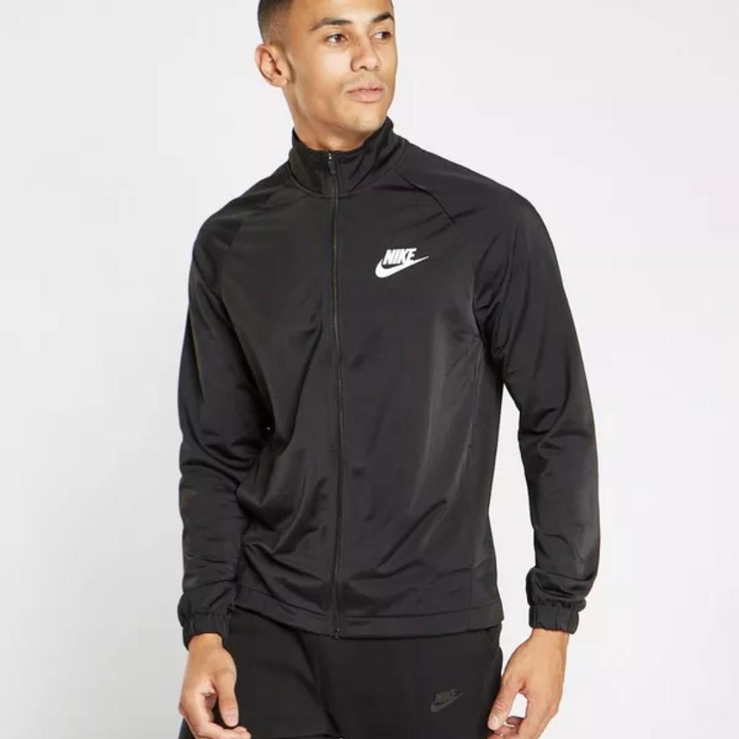 all white nike tracksuit