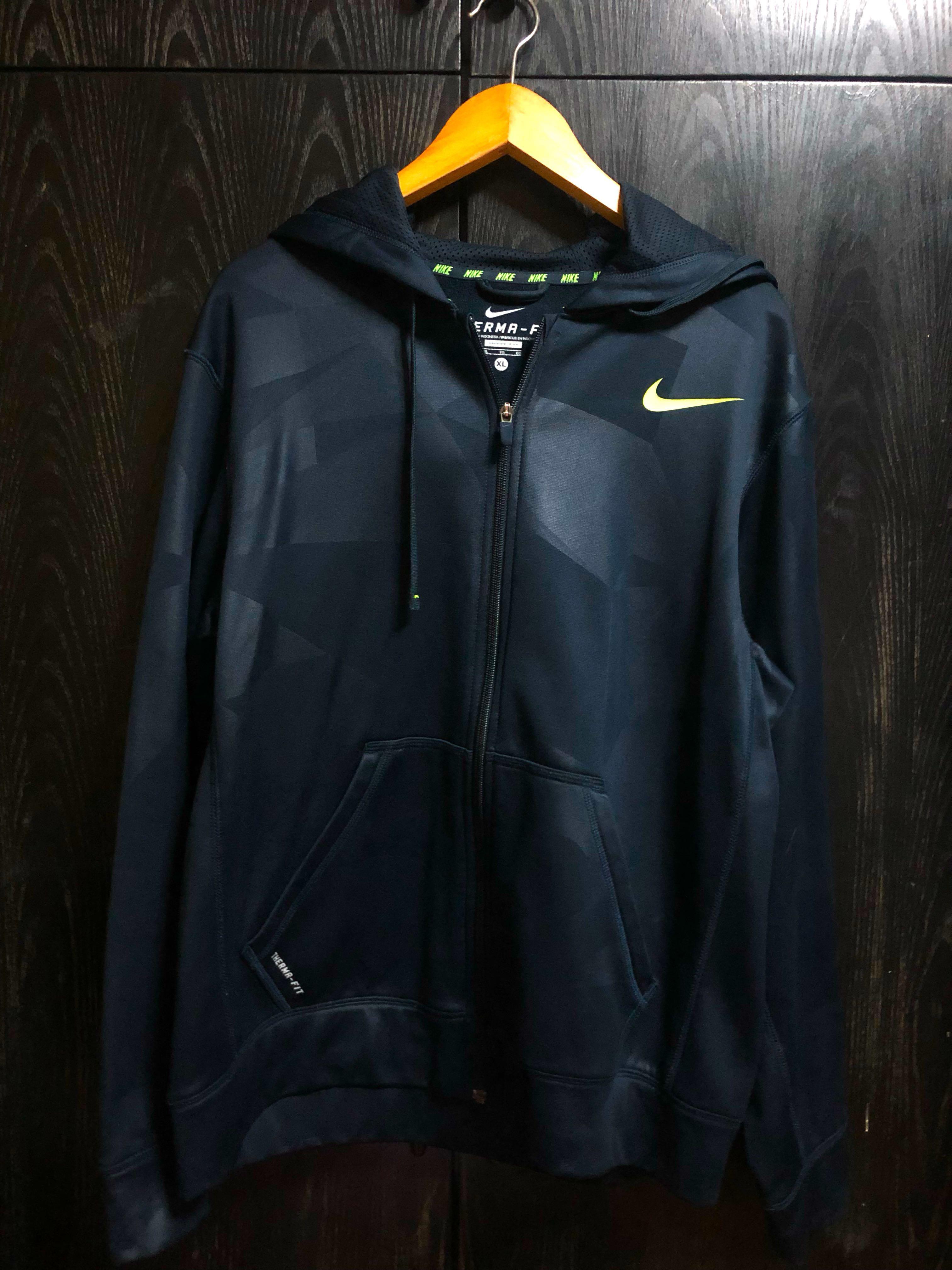 nike therma suit