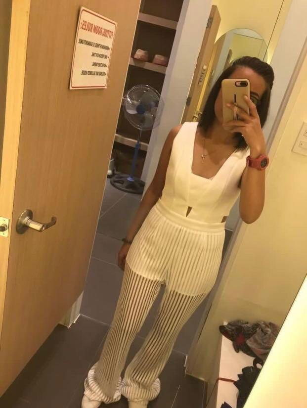 People are people white jumpsuit (Category: Jumpsuits) located in Davao. Submitted by imchuchay (Listing ID 219313526, Image 1). Description: • used once for a party • no flaws • like brand new • stretch fabric • mag fit small to semi large frames #best2019 .