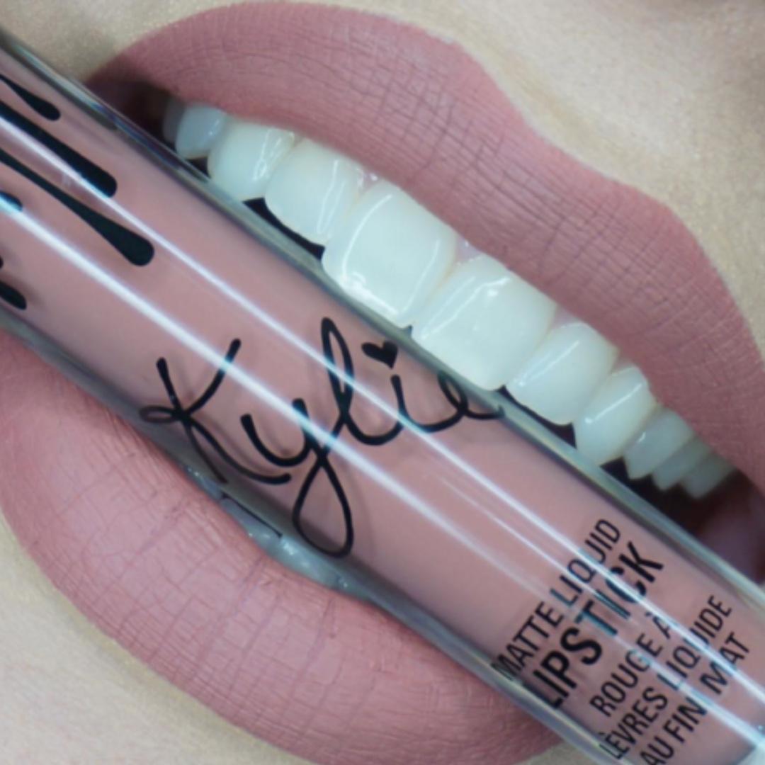Sale! Nib! 100%Authentic Kylie Cosmetics Candy K Matte Lip Kit, Beauty &  Personal Care, Face, Makeup On Carousell