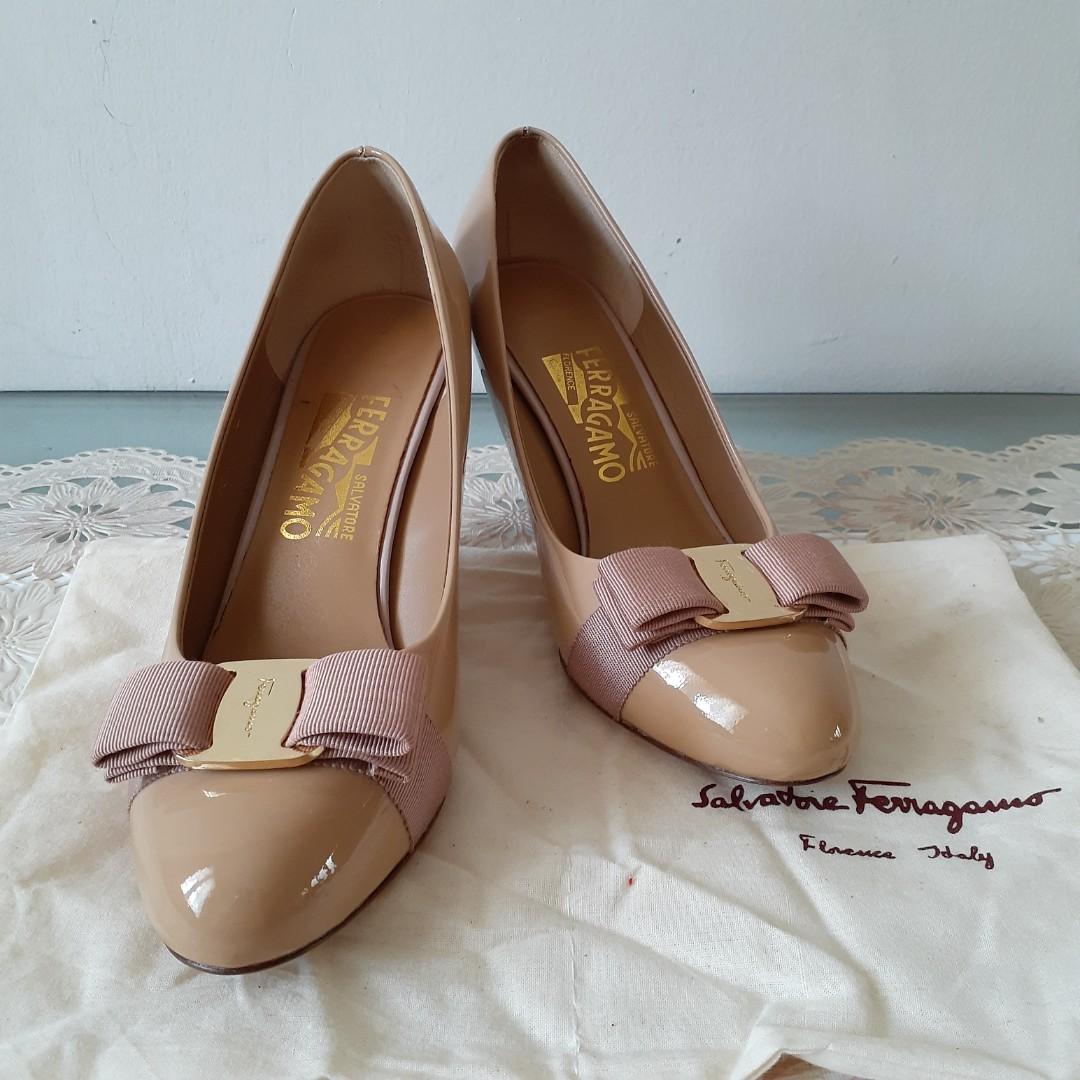 Sepatu salvatore ferragamo online asli