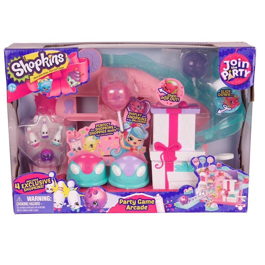 Game Arcade with 4 exclusive shopkins 