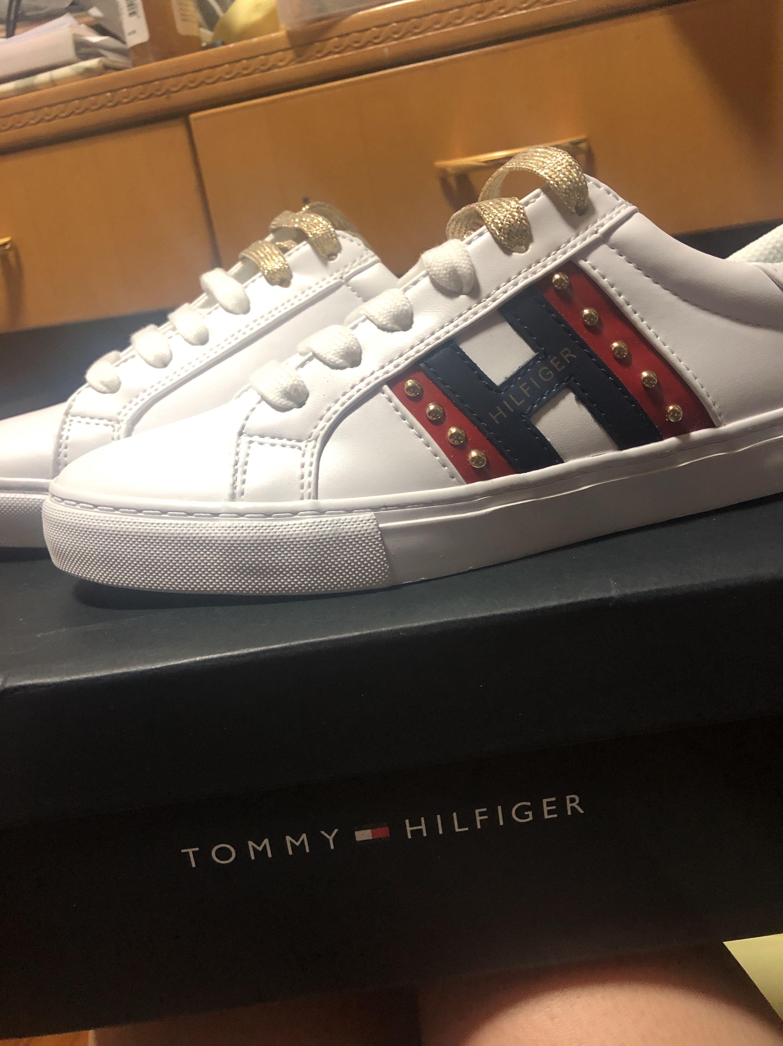 tommy hilfiger shoes store near me