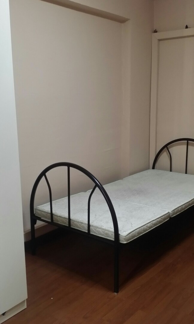 (Category: ) located in . Submitted by gentleman11 (Listing ID 230424253, Image 1). Description: .