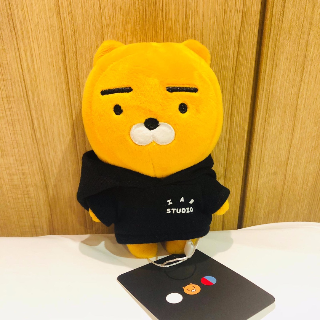 韓國代購 現貨kr Kakao Friends X Iab Studio公仔 Ryan 15cm 興趣及遊戲 古董收藏 收藏品及紀念品 明星週邊 Carousell