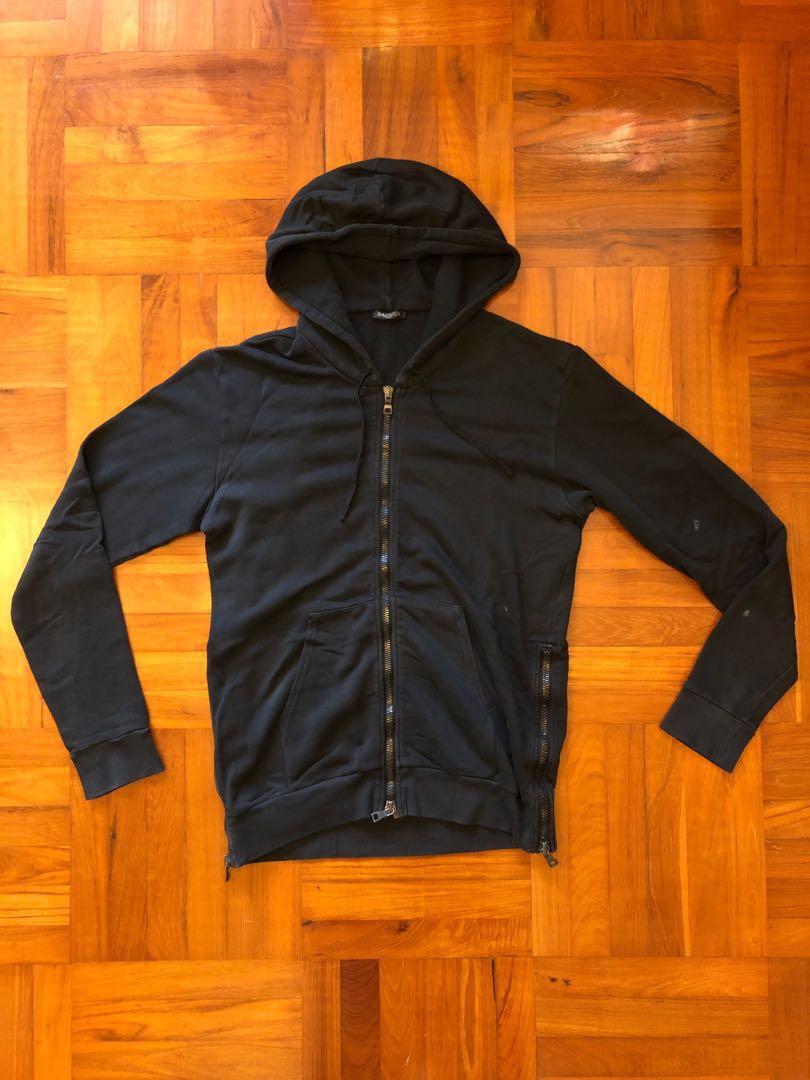 black zip up hoodie near me