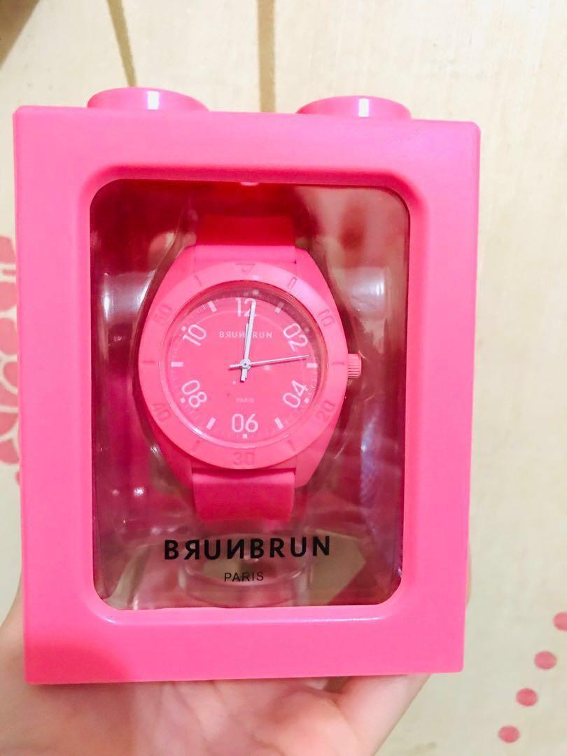 Jam Tangan Brun Brun Warna Pink Fesyen Wanita Jam Tangan Di Carousell
