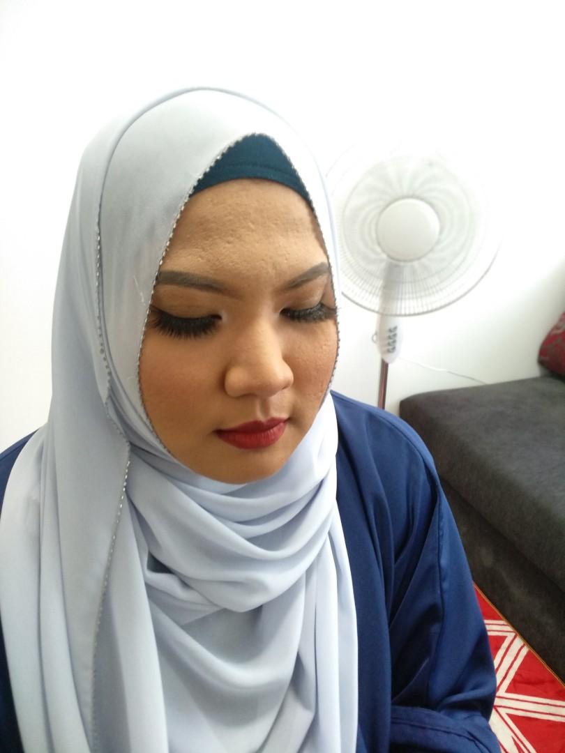 Makeup (Category: Makeup) located in Singapore. Submitted by sue_x (Listing ID 230378044, Image 3). Description: Hari Raya Makeup promotion $80 at my place. Service include false lashes (you can choose from natural to dramatic lashes) Only one slot left on 5th june at 7.30 am.
