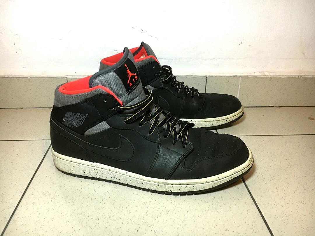 Jordan 1 mid holiday online