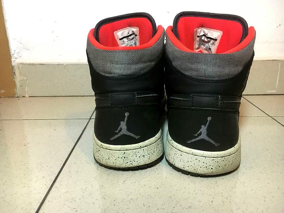 Jordan 1 outlet mid holiday