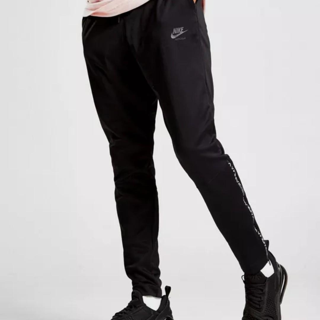 nike slim fit max tapered leg joggers