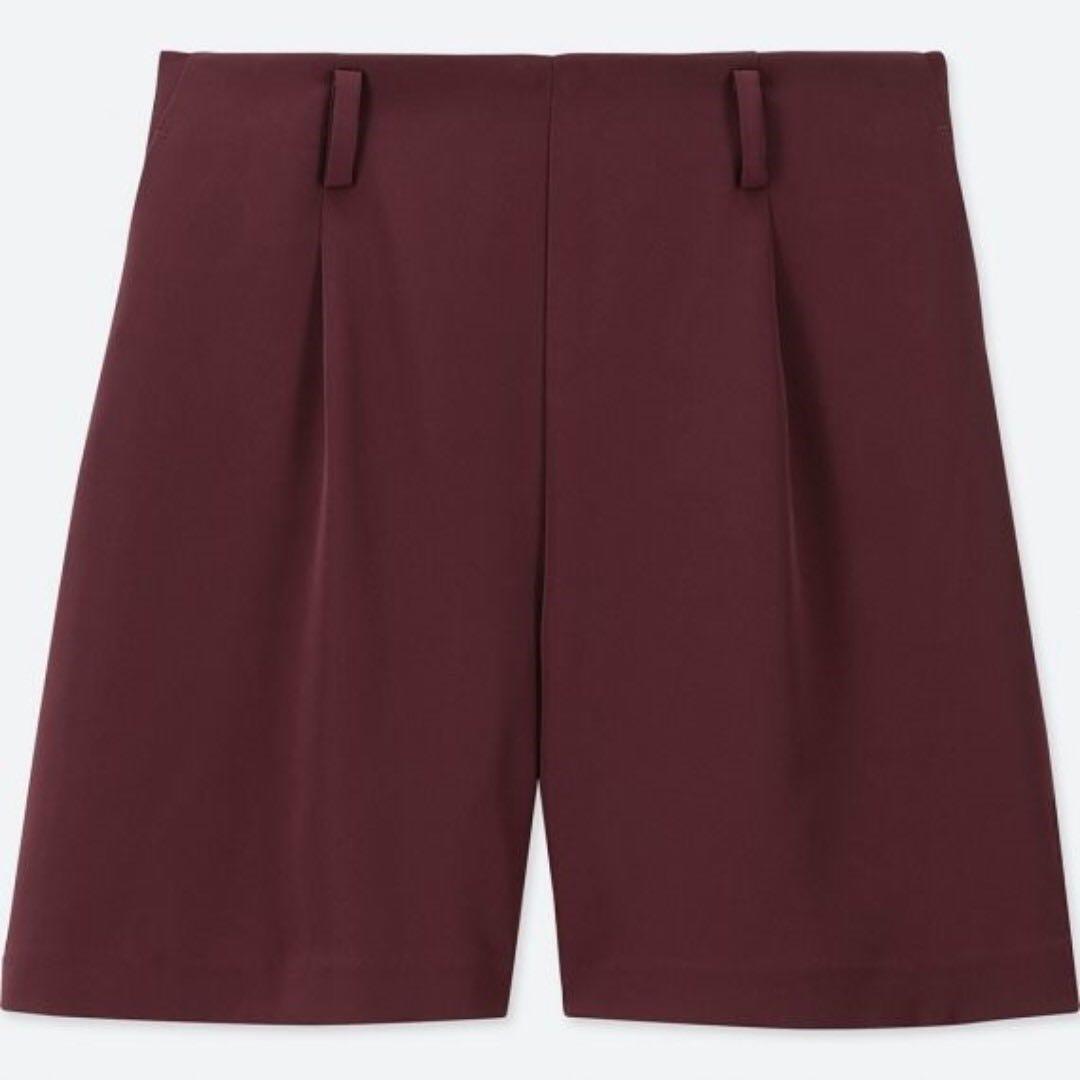 Uniqlo Women Drape Shorts Wine