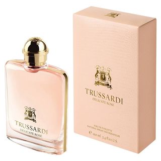 (Category: ) located in . Submitted by fragrancecart (Listing ID 230648977, Image 1). Description: .