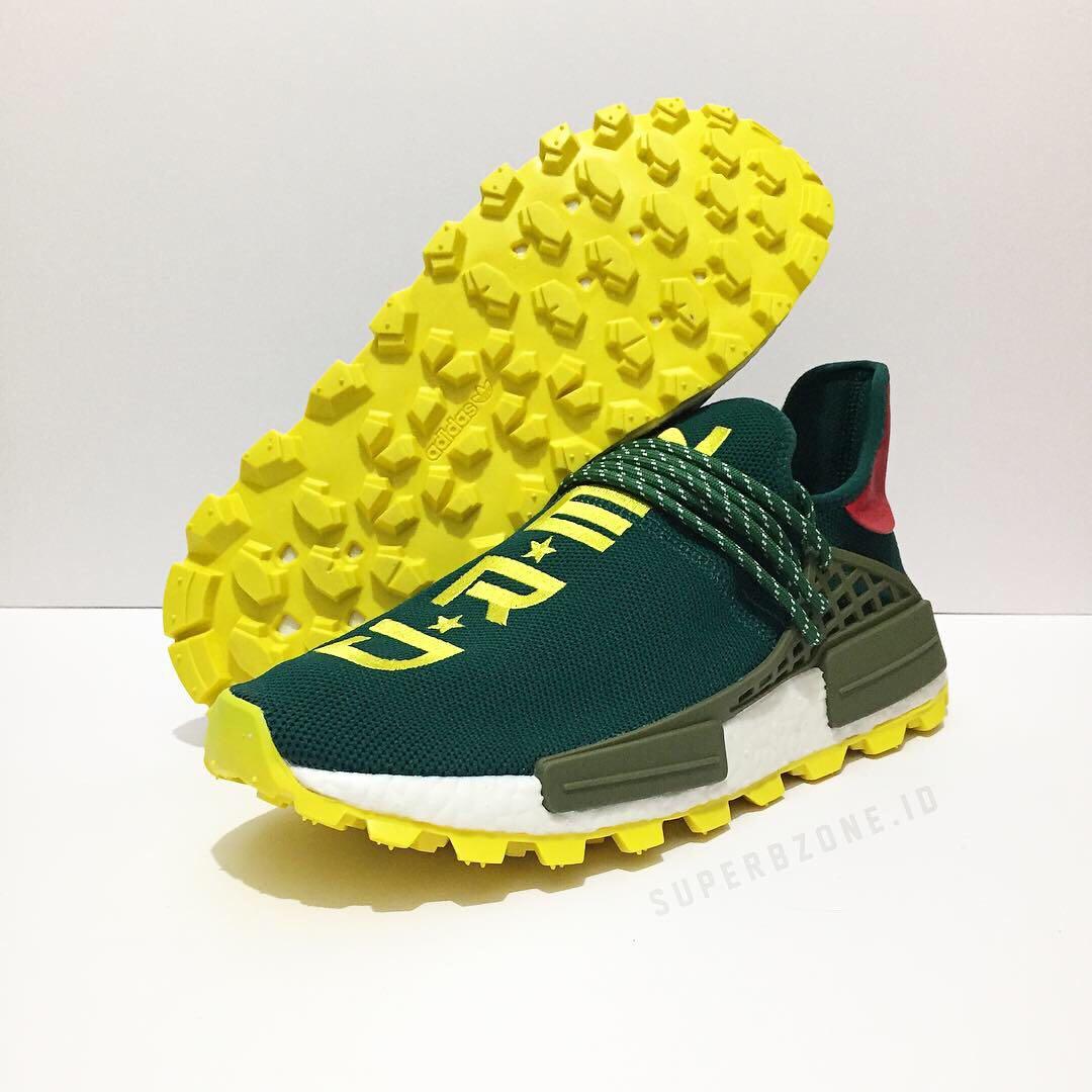 Tag telefonen skrive låne Pharrell adidas NMD Human Race Samples Adidas shoes