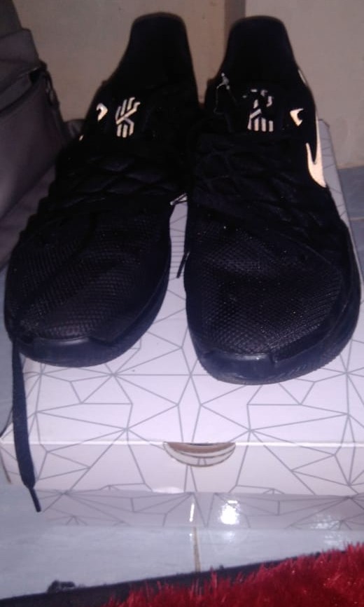 Kyrie low ep online triple black