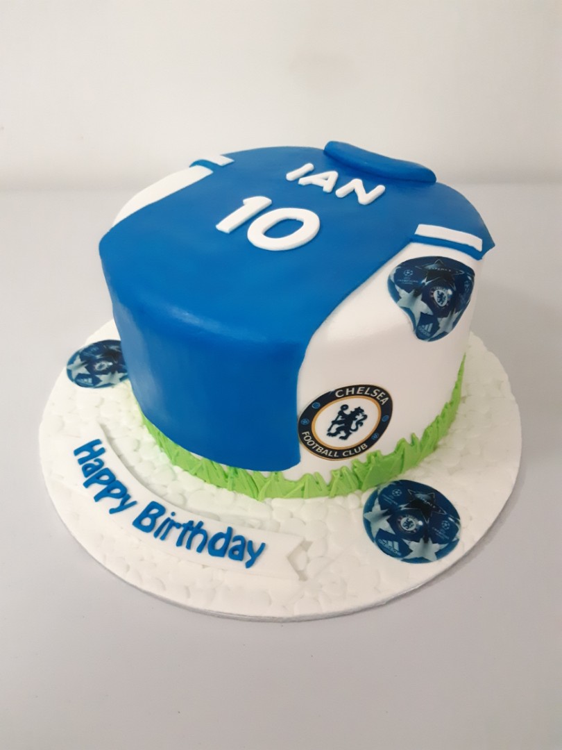Chelsea Football Cake Food Drinks Baked Goods On Carousell