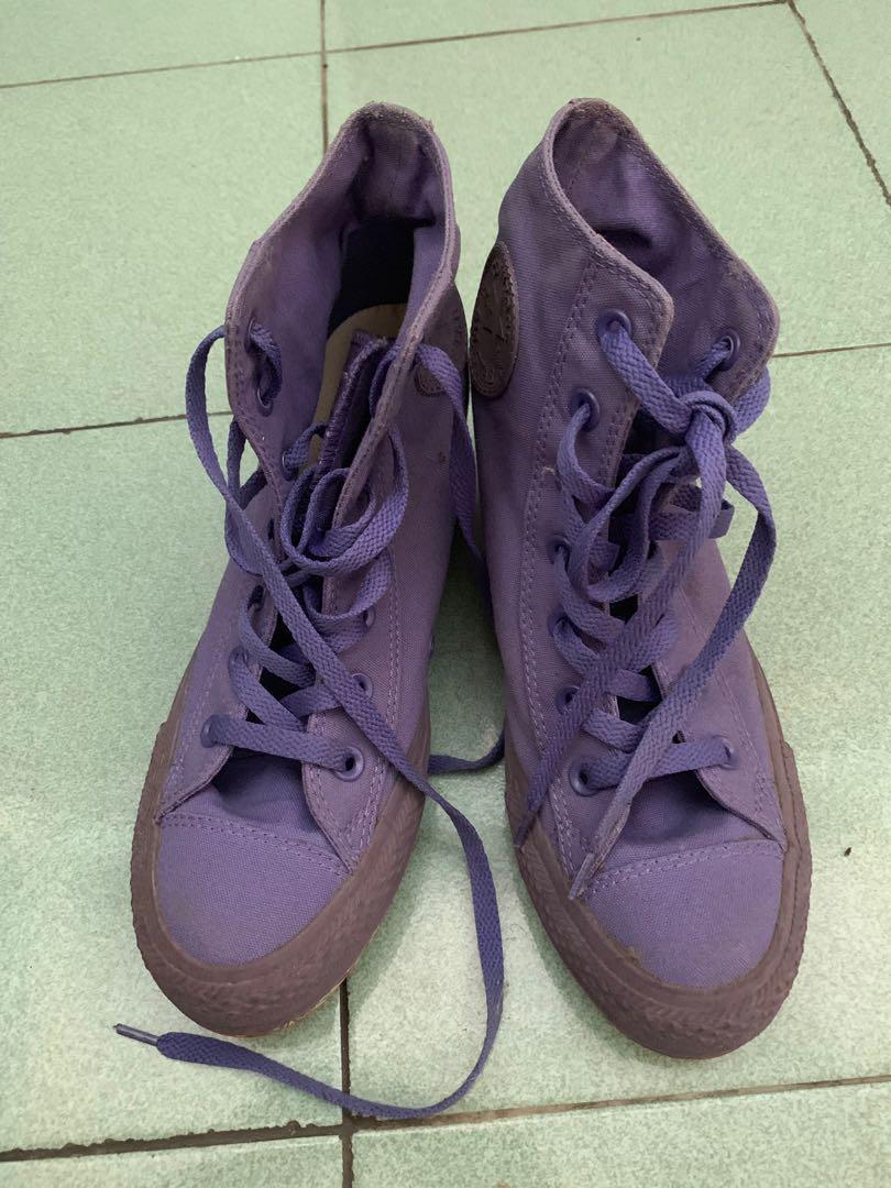 purple converse heels