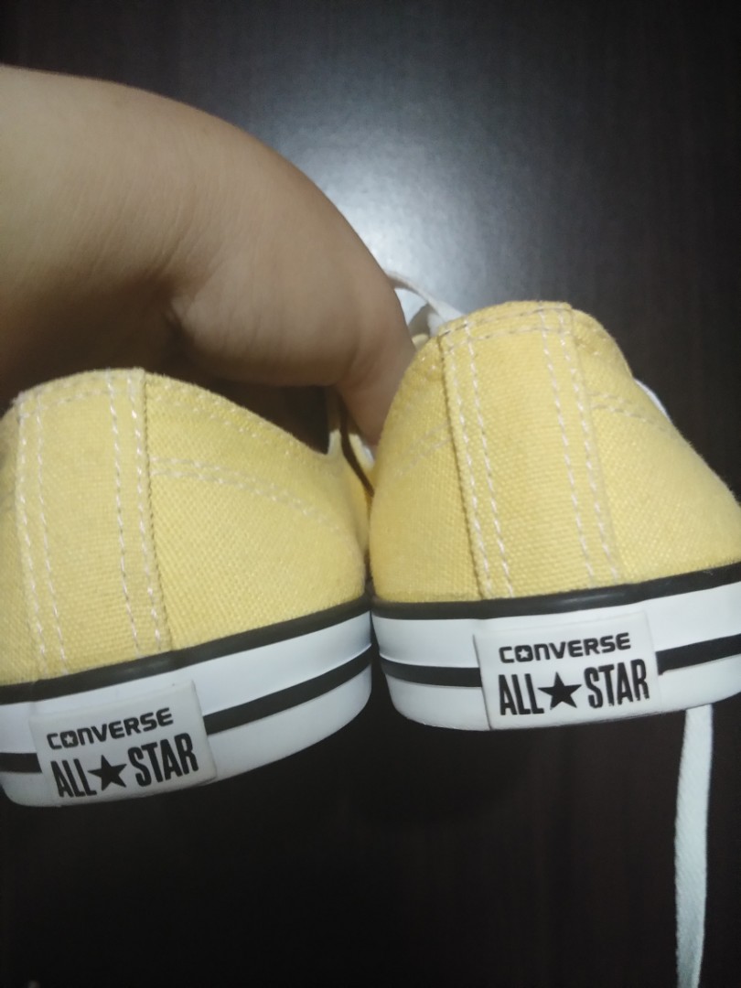 converse yellow low cut