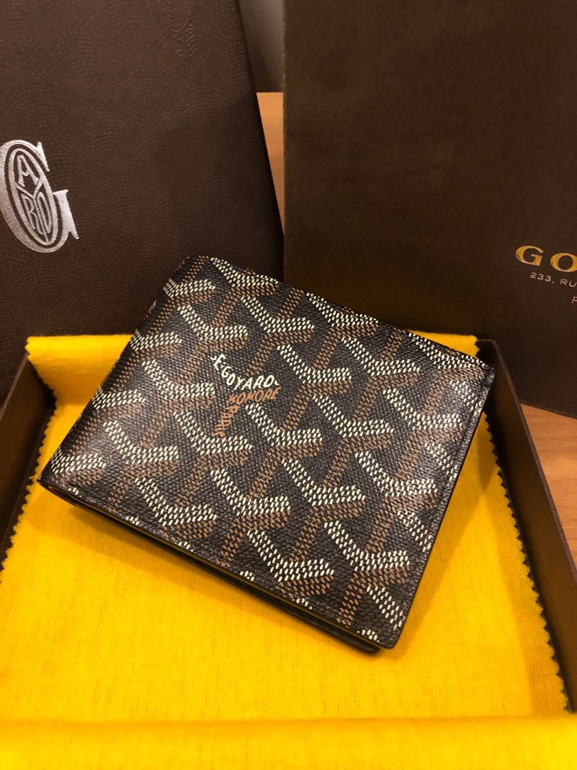 Goyard bifold wallet black LIKE NEW Men s Fashion Watches