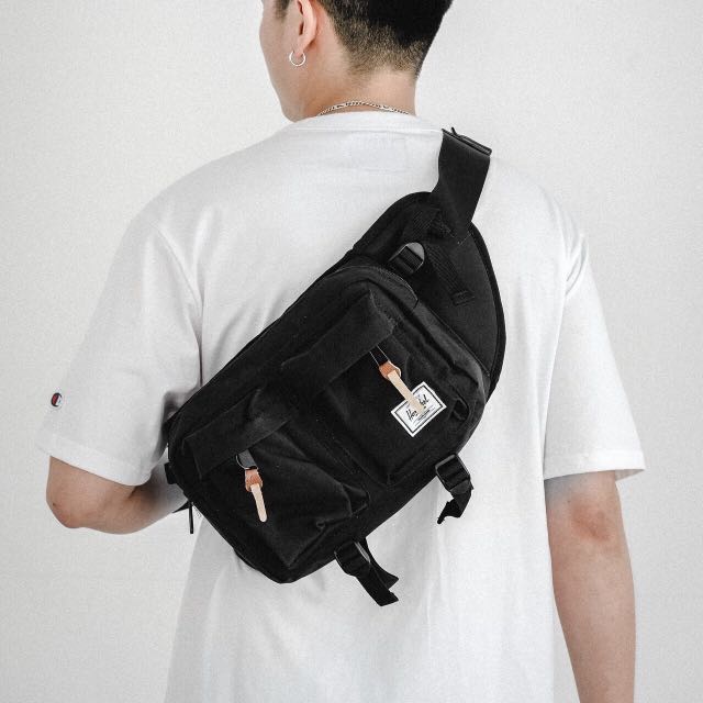 herschel eighteen waist bag