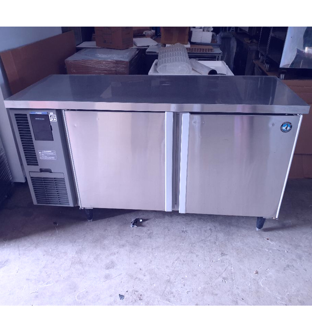 Hoshizaki 2 Door Undercounter Freezer, TV & Home Appliances, Kitchen