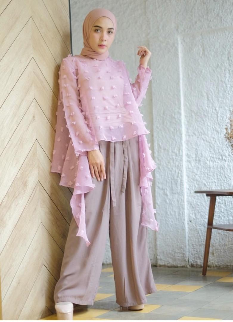 Instock Rubiah Blouse Ruby Linen Women S Fashion Muslimah Fashion On Carousell