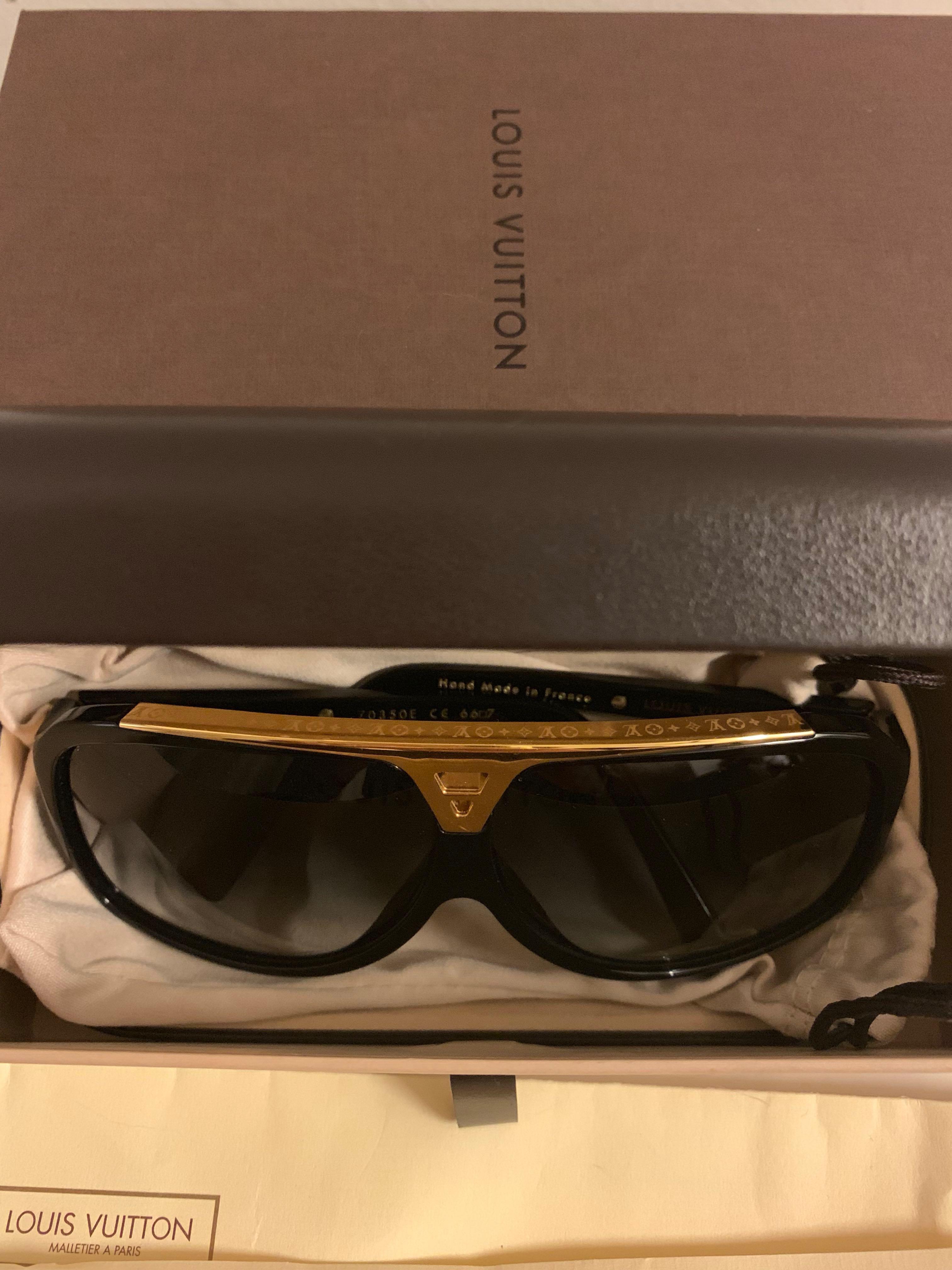 Louis Vuitton Monogram Engraved Evidence Sunglasses black gold