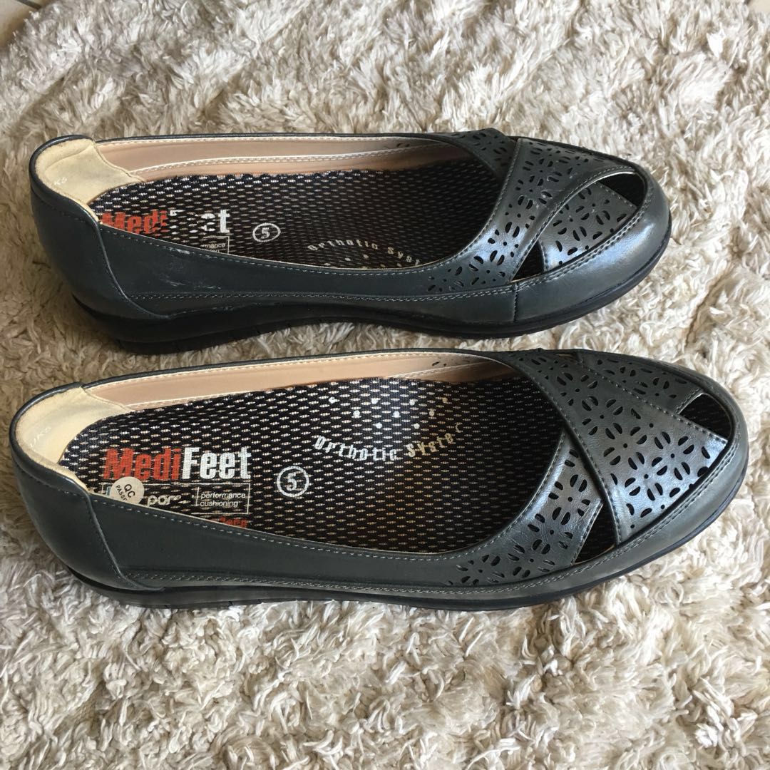 Medifeet Women Shoes Sandal Women S Fashion Shoes On Carousell
