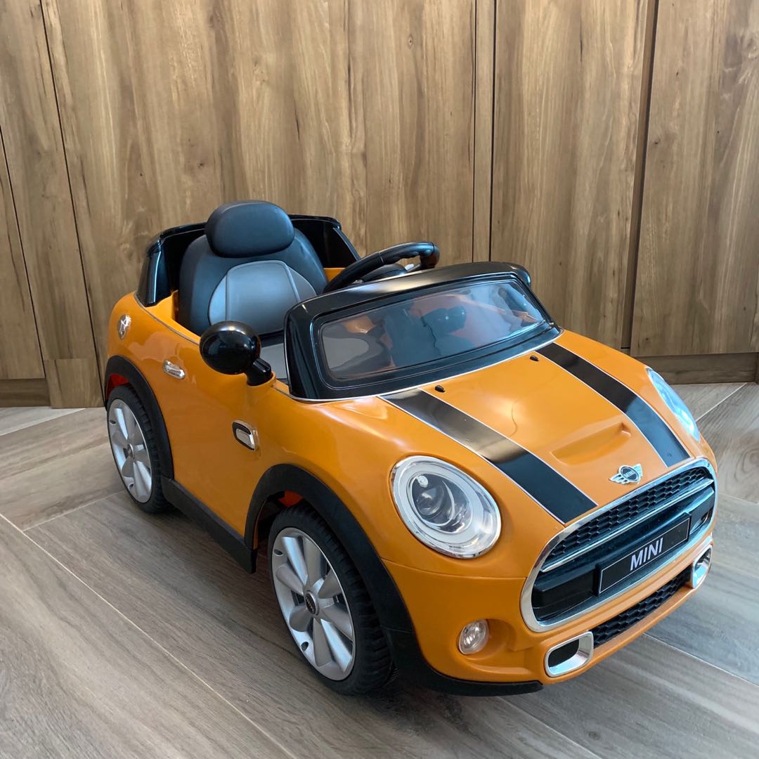 Electric mini cooper toy discount