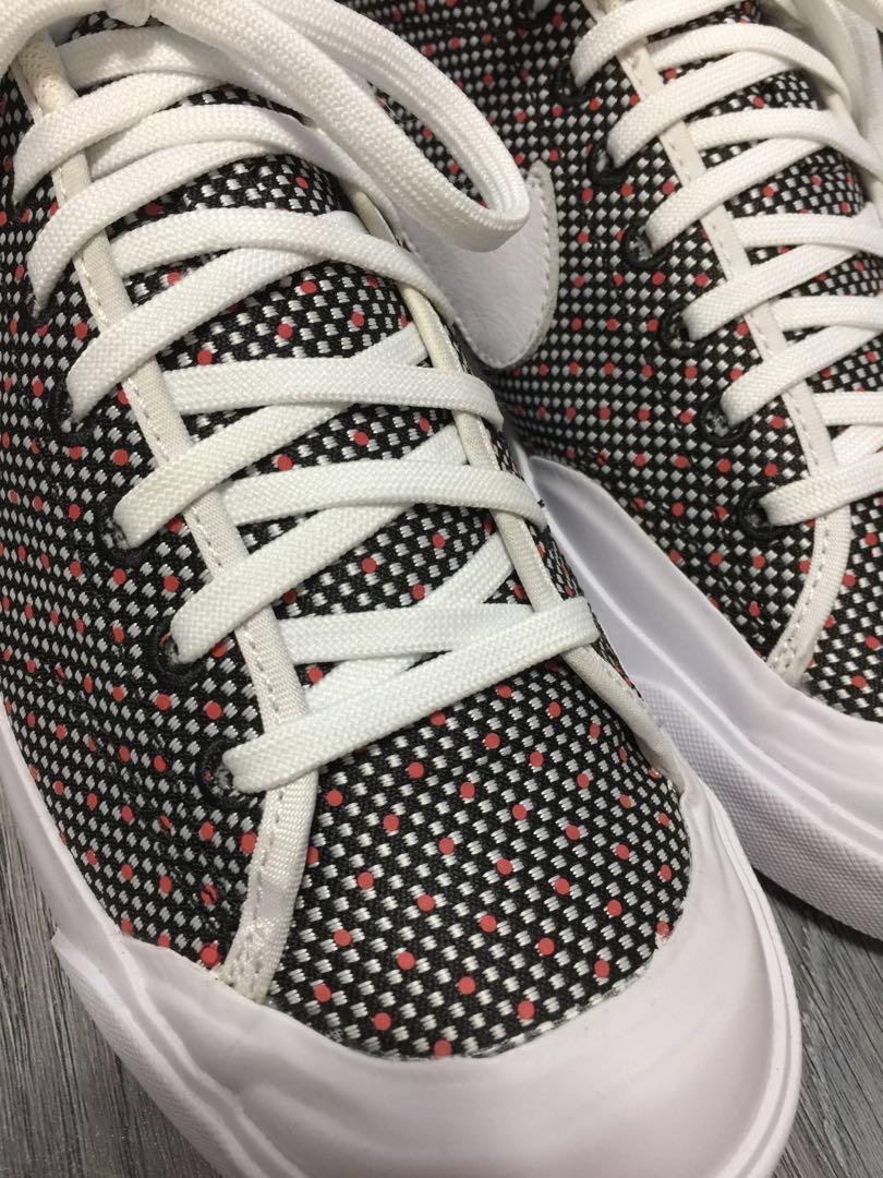 supreme flyknit trainer