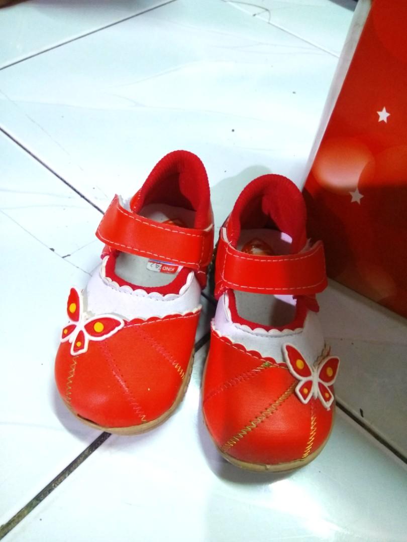 Gambar Sepatu  Anak  Perempuan Umur  3 Tahun  Gambar Sepatu 